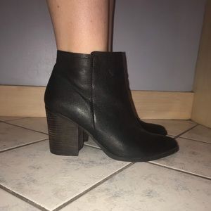 Size 8 Steve Madden Booties